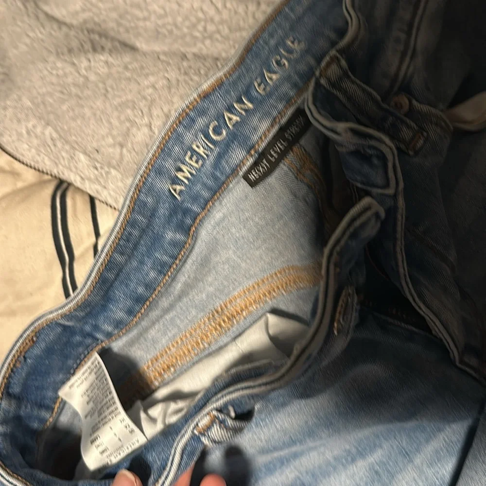 American eagle - Picture 2 of 3